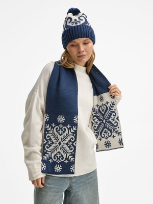 Шарф Wintertude M, синий с белым